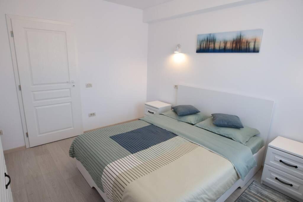 White Apartment Gura Humorului, Bucovina, Voronet Eksteriør bilde